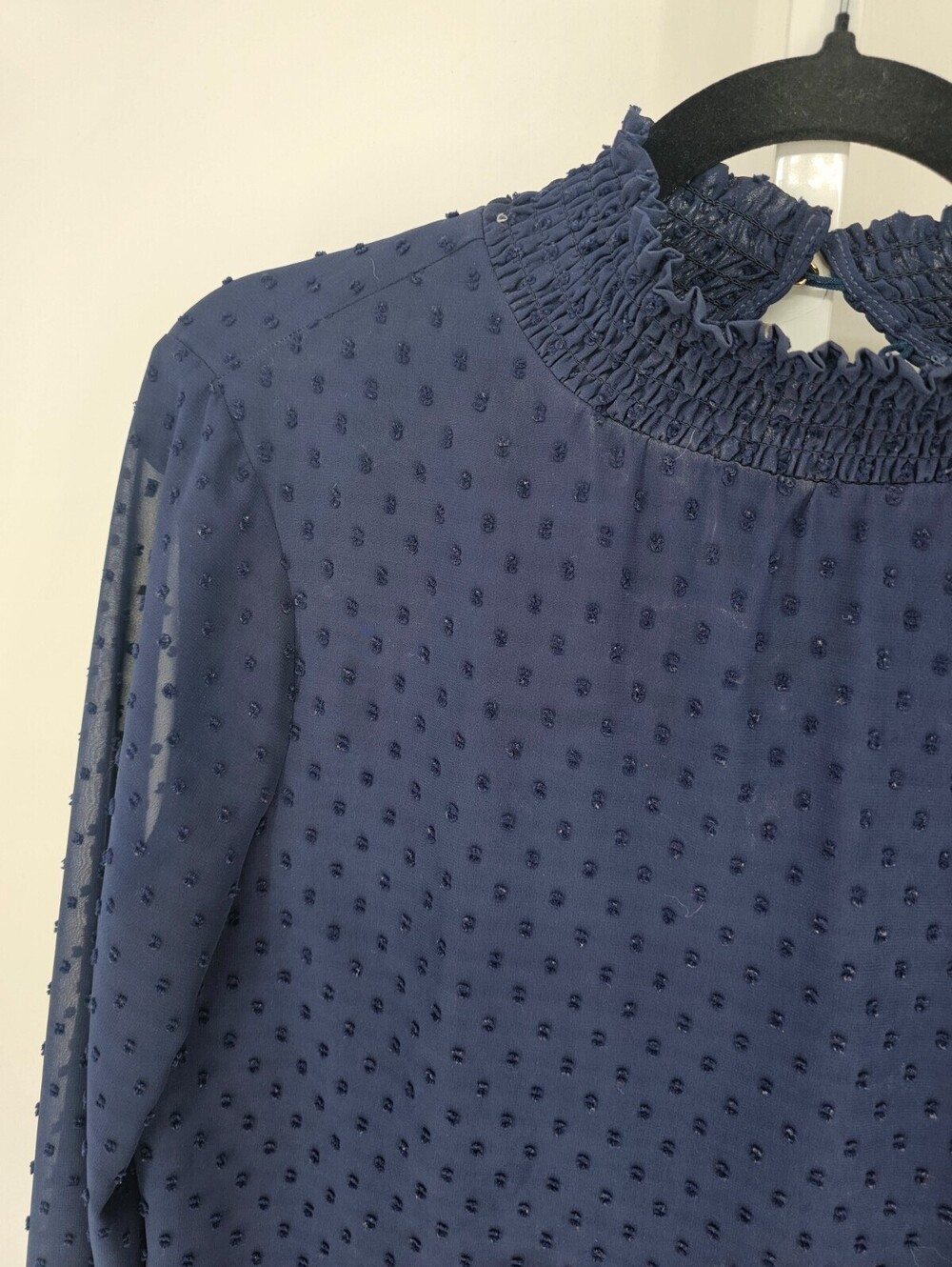 Cooper & Ella Womens Sz S Long Sleeve Smocked Neck Blouse Navy Blue - Picture 2 of 5